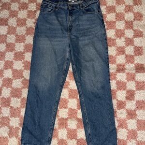 Abercrombie “The 90’s Straight” Ultra High Rise Denim
